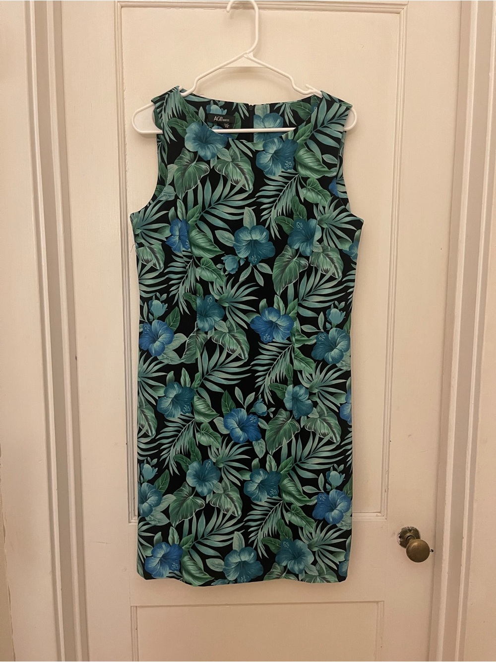 AGB size 14 Black Sleeveless Tropical Shift Dress with Blue & Green Floral Print